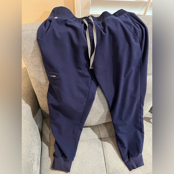 Navy Figs cargo pants joggers - Picture 1 of 3